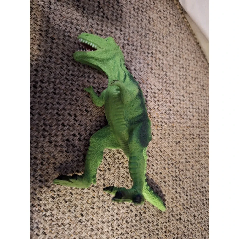 Plastic Dinosaur Lot‎ of 5 Prehistoric Mixed Sizes & Brands Dinosaur Toys Loose